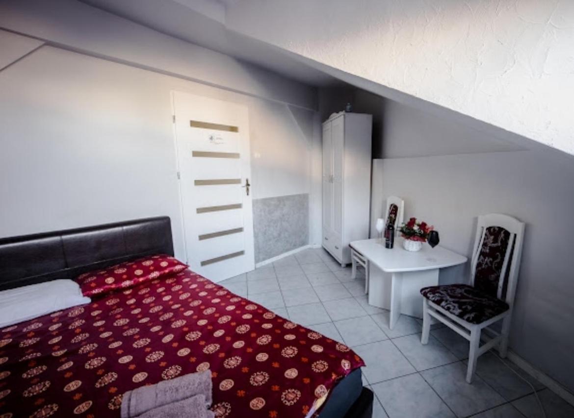 Hotels-widok Rynek - Centrum &parking -fak Vat Gasthof *