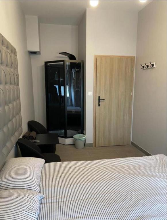 Hotels-widok Rynek - Centrum &parking -fak Vat * Kielce